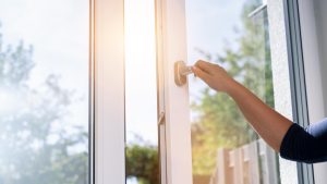 Comment choisir un fabricant de menuiseries PVC pour son projet de rénovation ?